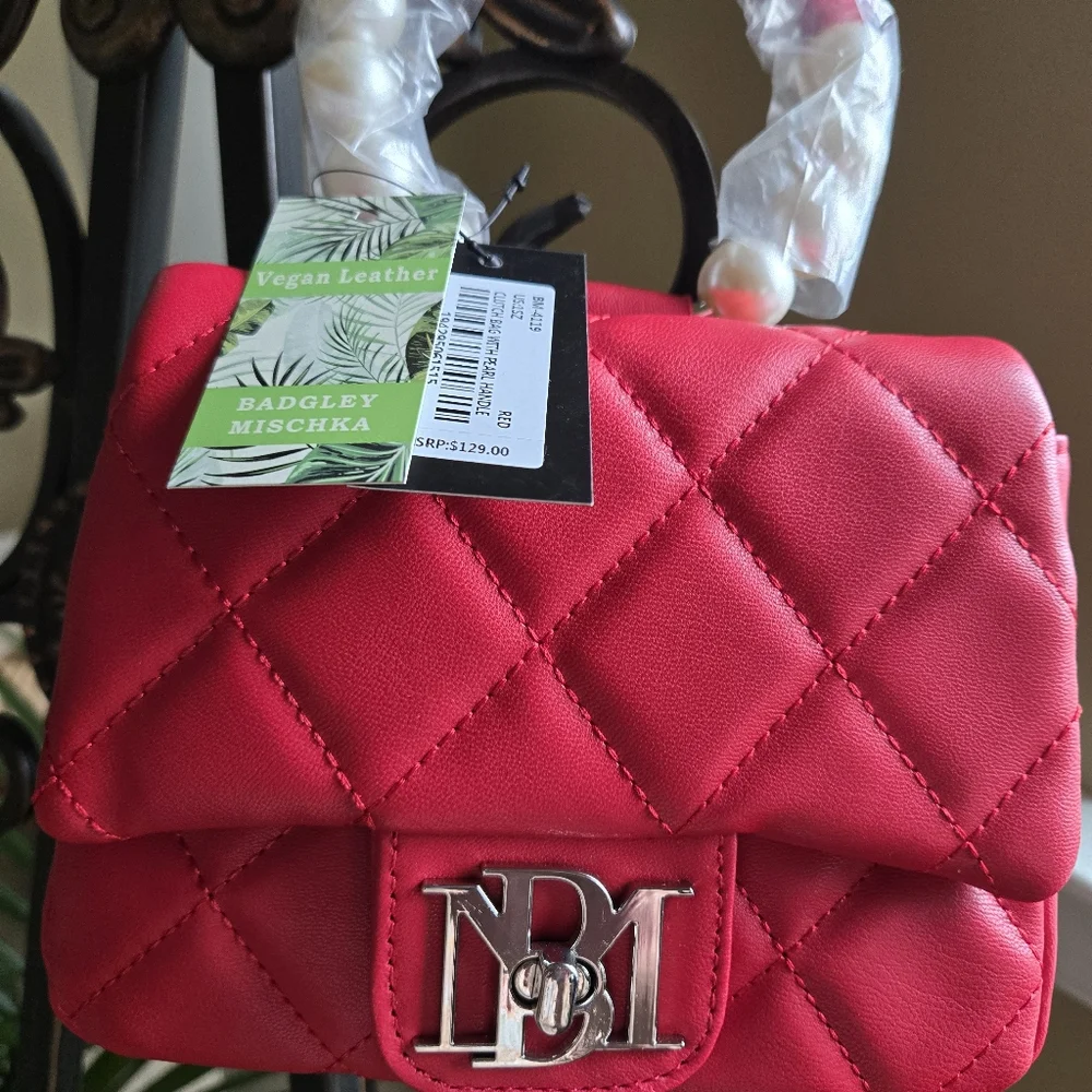 Badgley Mischka Red Quilted Faux Pearl Clutch Party Ready